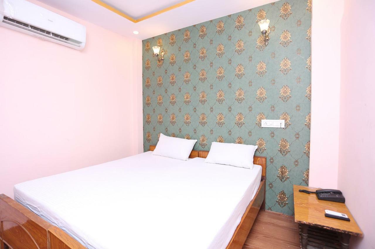 Spot On 45585 Hotel Aakash Ganga Βαρανάσι Εξωτερικό φωτογραφία
