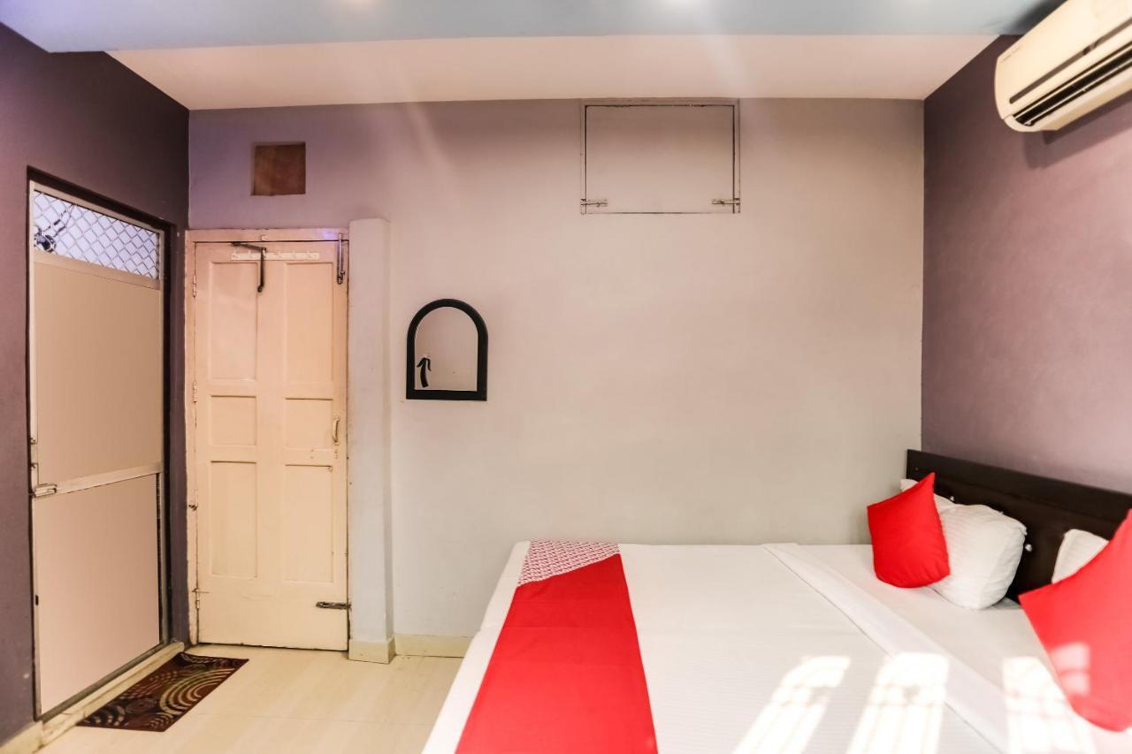 Spot On 45585 Hotel Aakash Ganga Βαρανάσι Εξωτερικό φωτογραφία